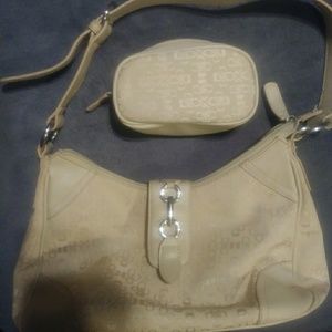 Women's Croft and Barrow purse